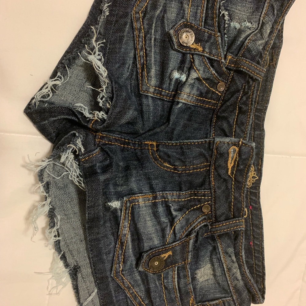 Shorts - Picture 2 of 2